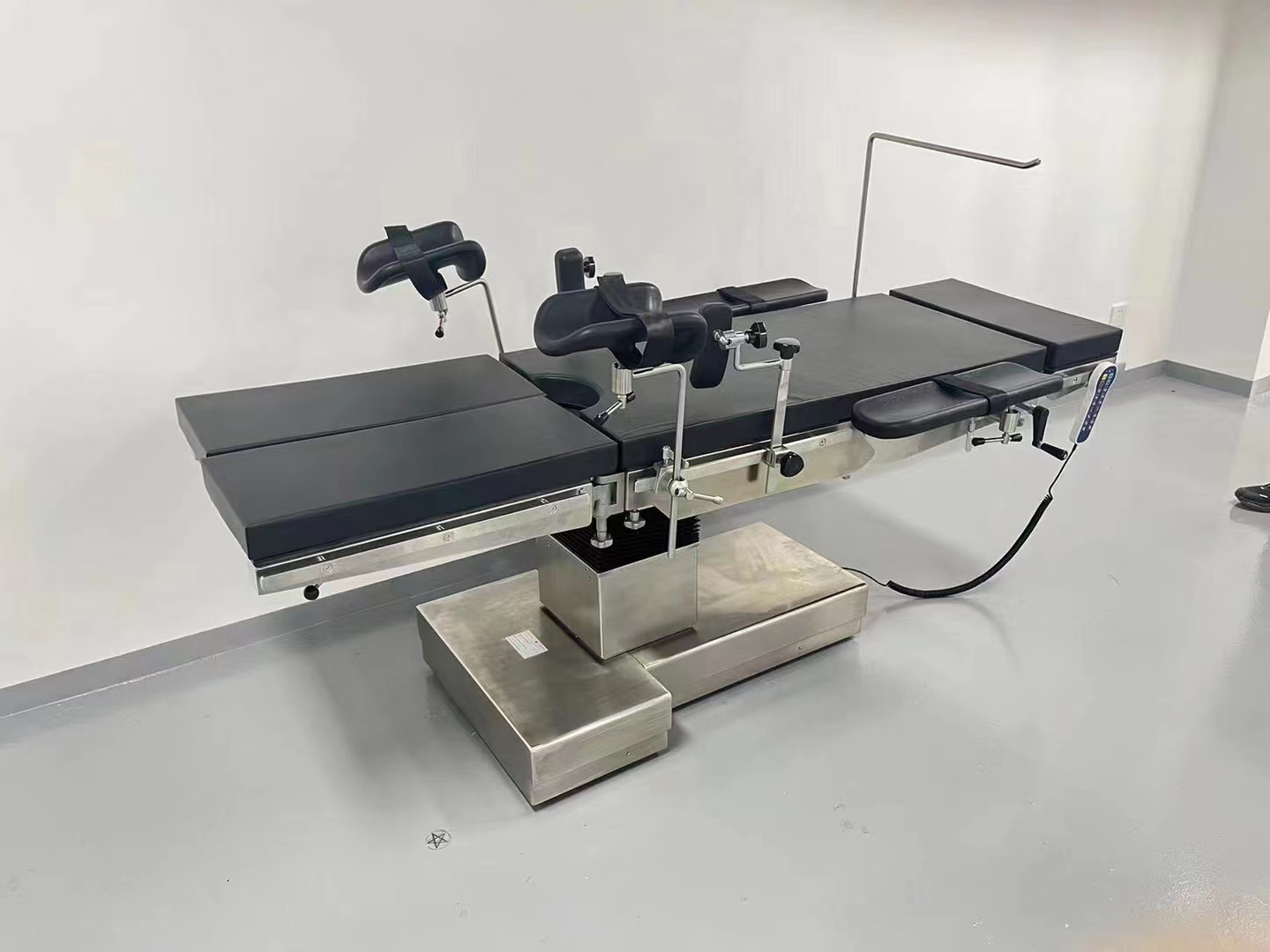 Mesa OT hidráulica eléctrica con mesa de operaciones ortopédica eléctrica médica para mesa de operaciones multifuncional Control Dual