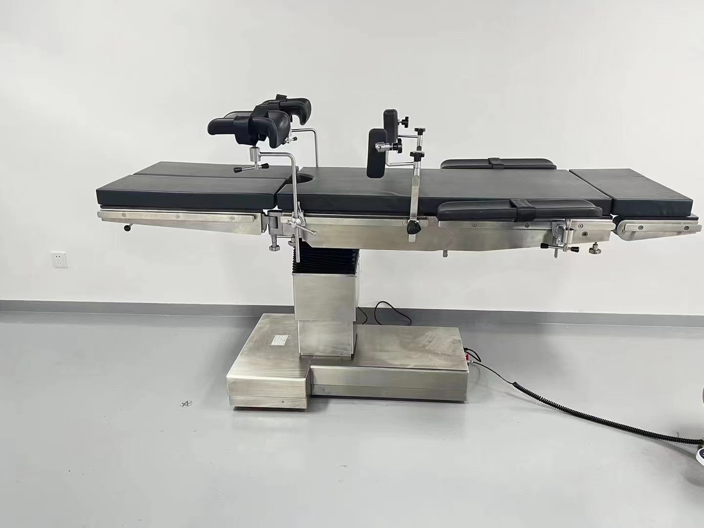 Mesa OT hidráulica eléctrica con mesa de operaciones ortopédica eléctrica médica para mesa de operaciones multifuncional Control Dual